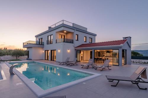 Villa Skyora