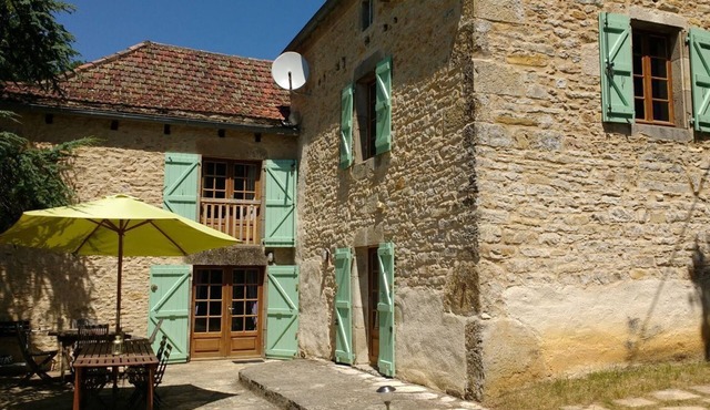 Villa (sleeps 6), private pool, gardens surrounded by countryside and woodland