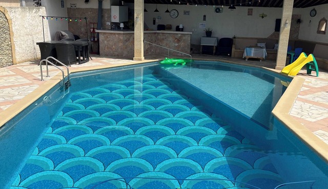 Villa sleeps 6 with separate pool area and games room