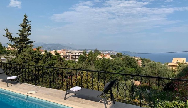 VILLA SOFANA SWIMMING POOL panoramic view on the SEA and the BAY of NICE
