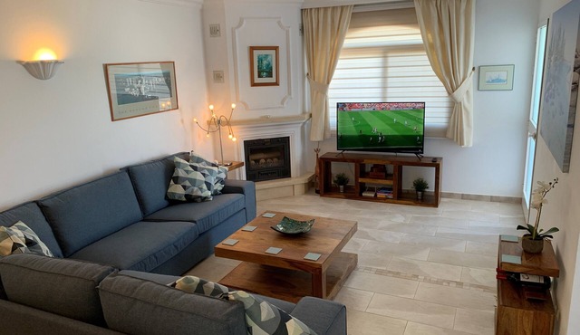 Villa Sol Jardin: 4 bed air conditioned family villa with shared pool