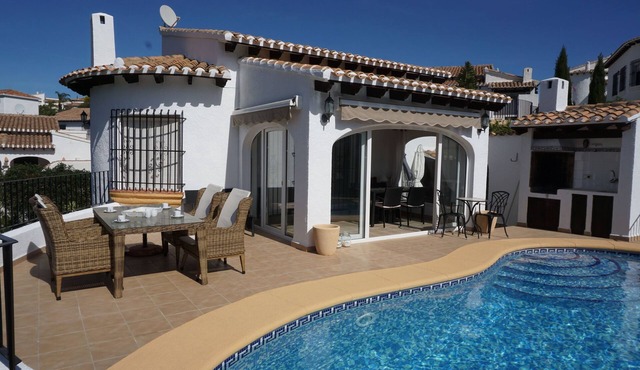Villa SOL Y LUNA on Monte Pego.