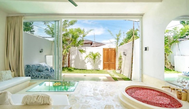 Villa Sole – 1BR Walking Distance to the Beach