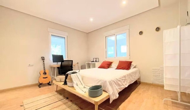 Villa soleada en Alicante, piscina y parking privado