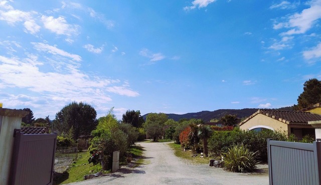 Villa Soleïa with swimming pool, at the gateway to the Ardèche Gorges