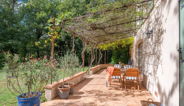 Villa Soleil: private pool, playground, sauna, guest house, bakery within walking distance