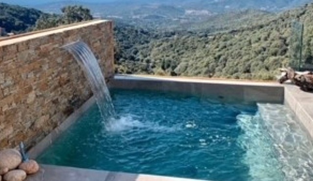 Villa Sollacaro, 4 bedrooms, 8 persons