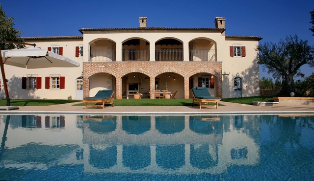 Villa Sophie for 11 people near Poreč with infinity pool and large garden