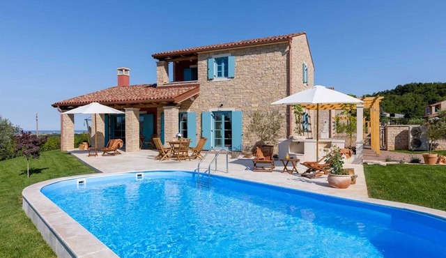 Villa Sophie with Pool
