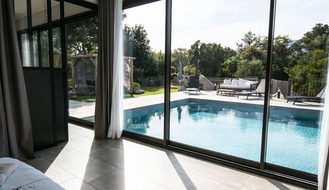 Villa sotta-porto vecchio in the countryside heated pool