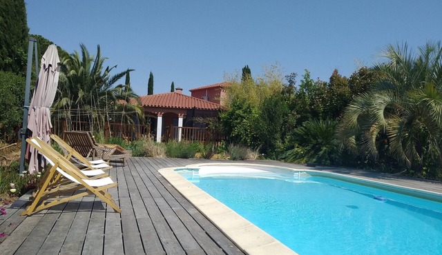 Villa Spacieuse, Jardin, Piscine, 5 Minutes du lac à Pied, 15 Minutes des Plages