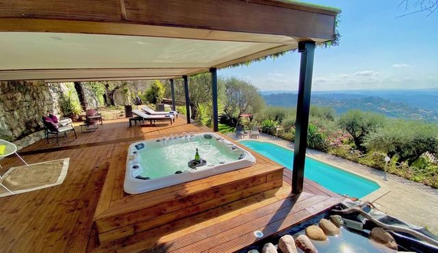 Villa & Spa Mas des Oliviers: Heated swimming pool, Jacuzzi, Sauna, steam room
