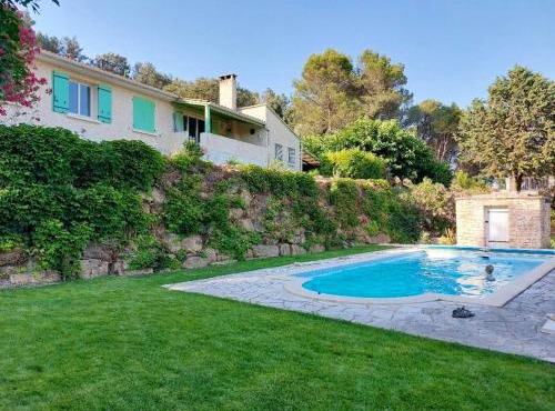 Villa spacieuse à Saint-Nazaire avec piscine privée