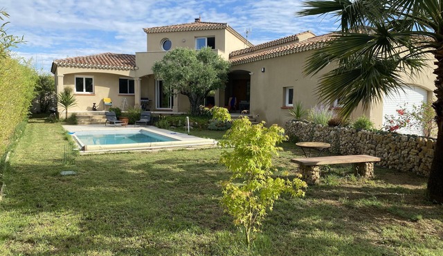 Villa Spacieuse, 3 Chambres, Jardin et Piscine