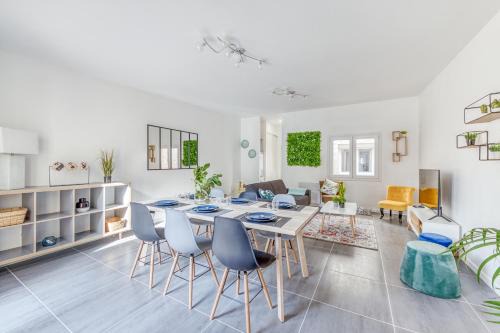 Villa Spacieuse 6 ch/12 personnes/6 SDB WC privée