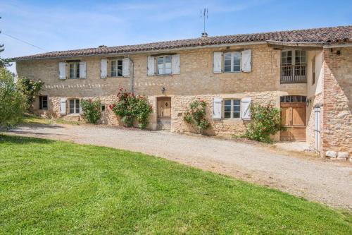 Villa spacieuse avec piscine privée, à Salies, 250 m², 6 chbres