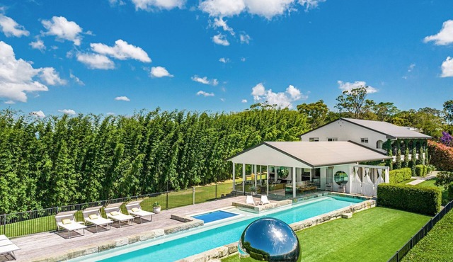 Villa St Helena a luxurious Byron Bay Hinterland estate perched on St Helena ridge overlooking Byron