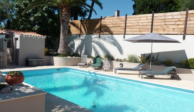 Villa Standing-piscine Chauffée- Plage à 100 m