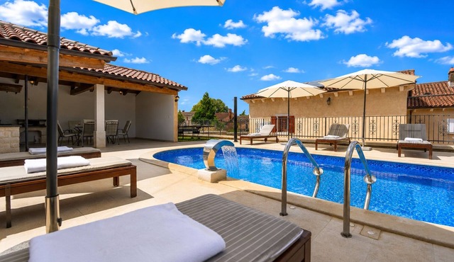 Villa Stauri (Istria - Žminj)