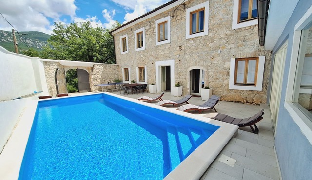 Villa Stone Castle
