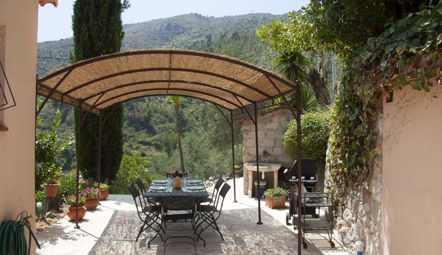 Villa 'Stunning View' with Mountain View, Private Pool and Wi-Fi