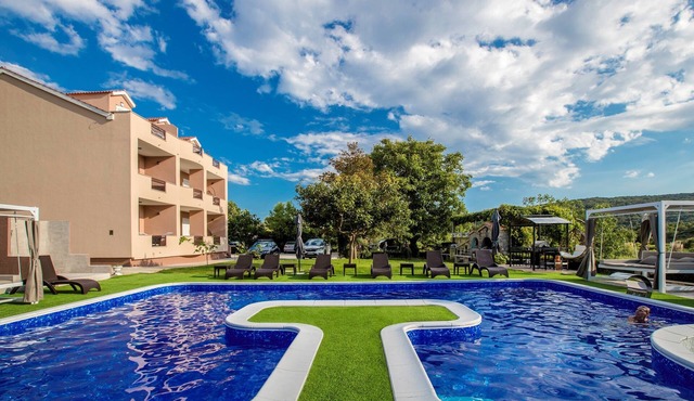 Villa Subic