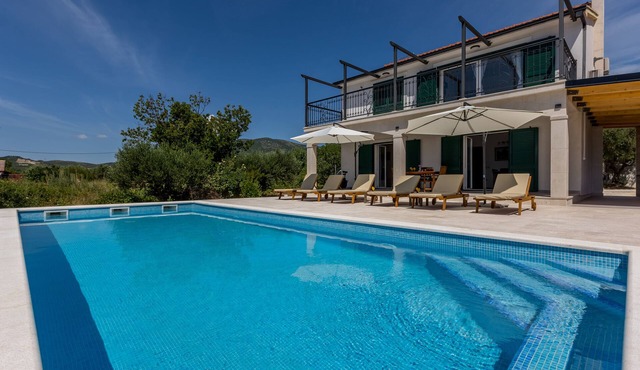 Villa Summer time SAVE 20 percent on Split-villas com