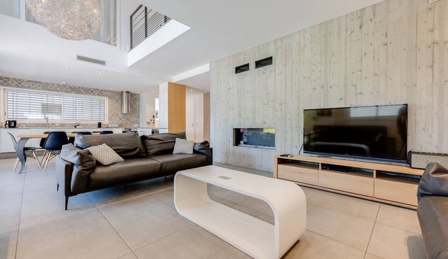 Villa supérieure - Air conditioning, garage, 100m² terrace