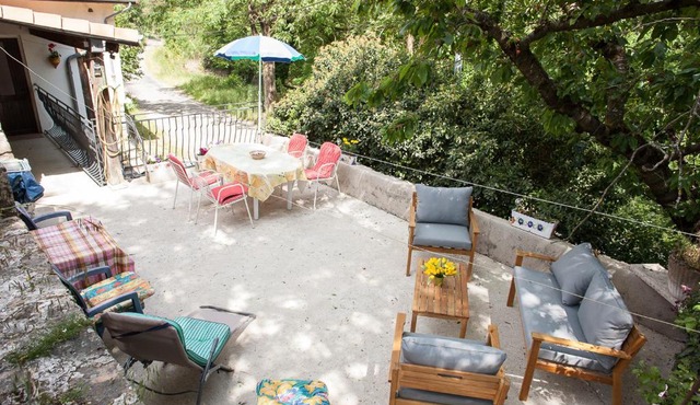 Villa surrounded by Mountains and fresh air