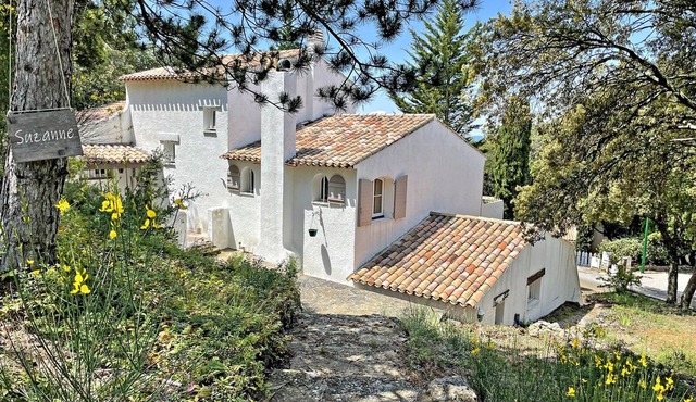 Villa Suzanne - Maison de Charme Dans Domaine Avec Piscine et Tennis