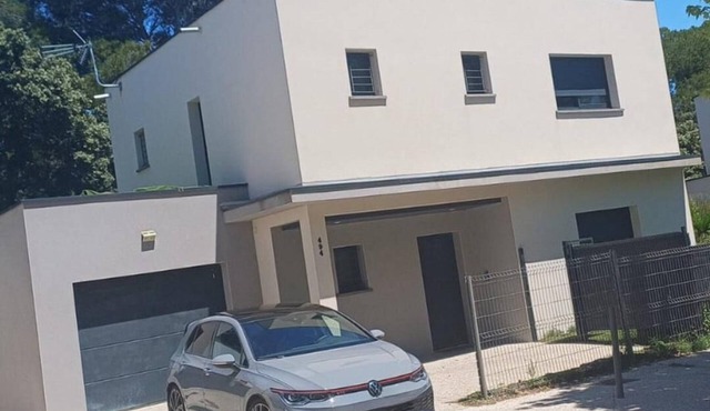 Villa swimming pool jacuzzi Montpellier