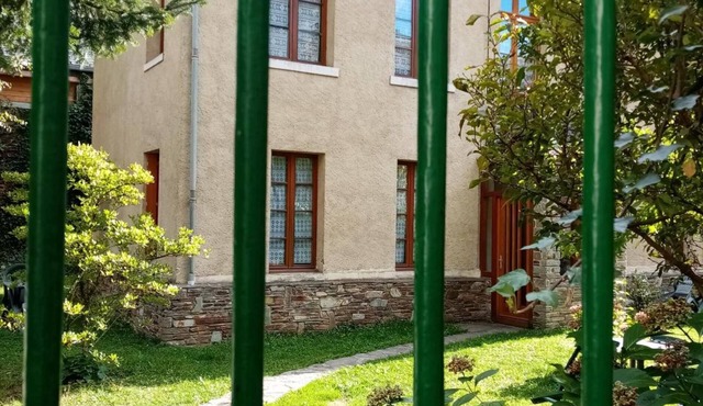 Villa Sylvie – Elegance & Mountain View, 100m from Luchon Center