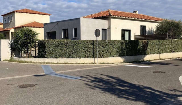 VILLA T3 45 m2 MODERN IN QUIET AREA NEAR THE SEA