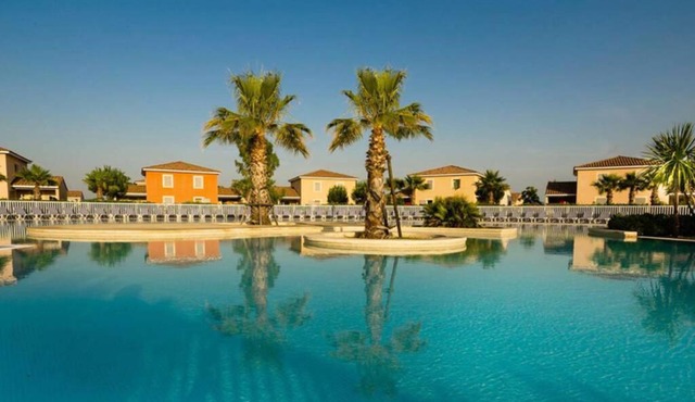 Villa T3 piscine jaccuzi privatif