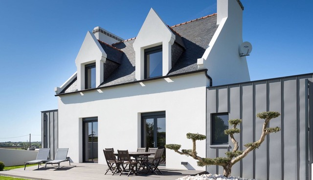 Villa Tante Alice Meerblick Komfort Villa Alleinlage mit Aufzug Jacuzzi Dampfb by Interhome