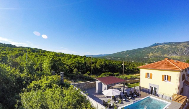 Villa Telma in Kostrčani - Haus für 8-10 Personen