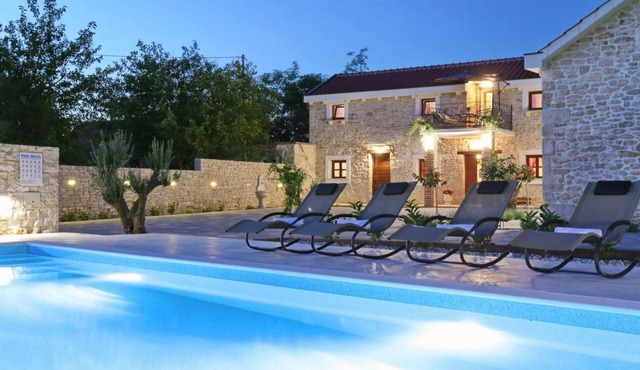 Villa Tereza - Four Bedroom Villa, Sleeps 10