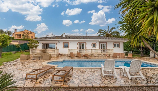 Villa "Terrassa" close to the Beach with Pool & Wi-Fi