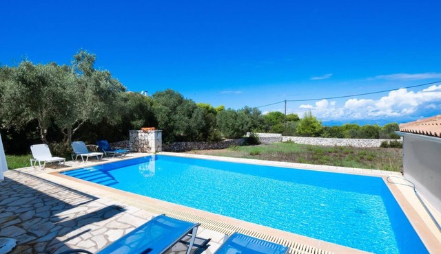 Villa Thalea - Two Bedroom Villa, Sleeps 4