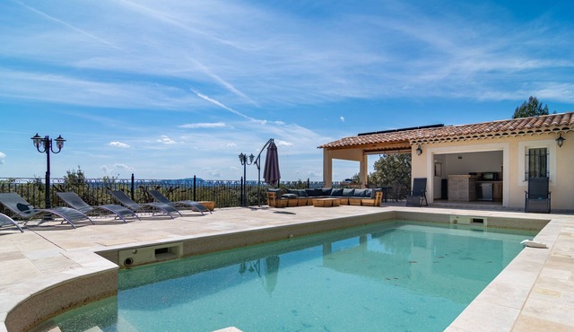 Villa Thalia - Belle maison avec Piscine et Pool House