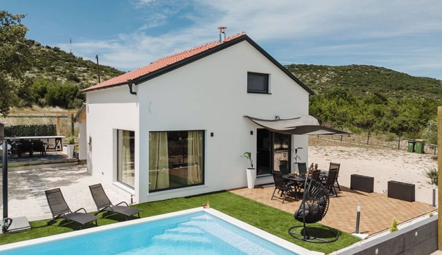 Villa The Rock (V0912-K1) - Vodice