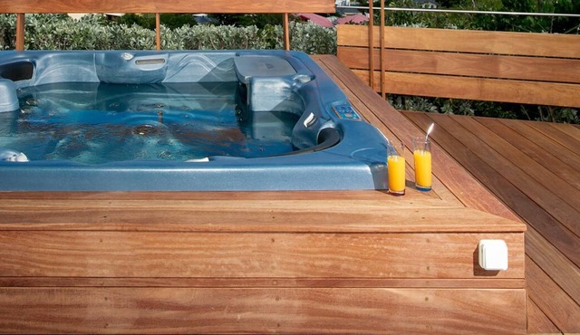 Villa The SALT Pool, Jacuzzi, Sea View