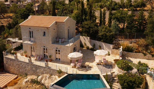 Villa Thea Mare Maistro – Villa with private pool