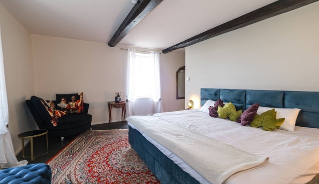 Villa Thun - Pool - House with character