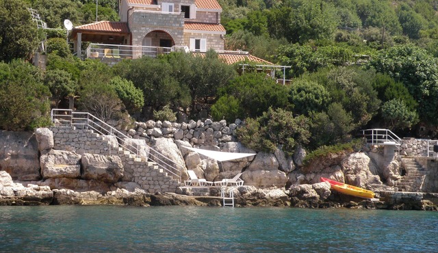 Villa Tica by the sea near Dubrovnik