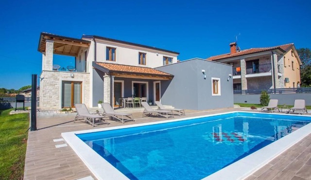 Villa Tiffany with pool