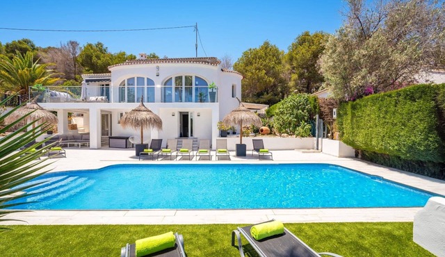 Villa Tomillo by Villa Plus