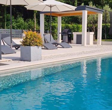 Villa Tonchi 3 Bedroom Private Pool BBQ & Garden