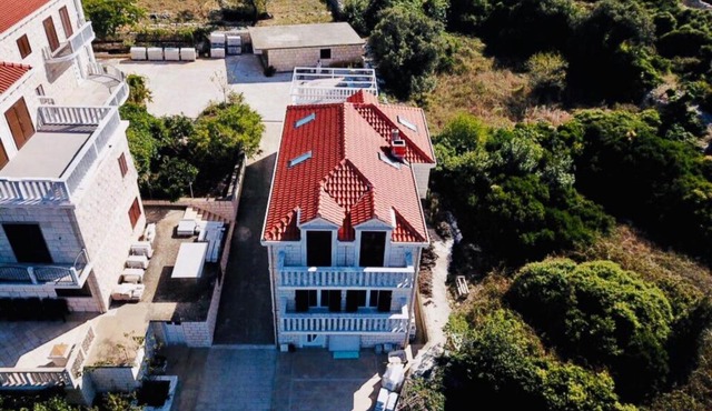 Villa Tonika