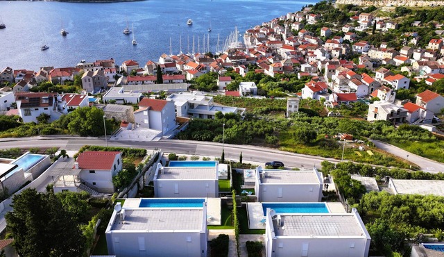 Villa Topaz – Panoramic Sea View with Private Heated Pool